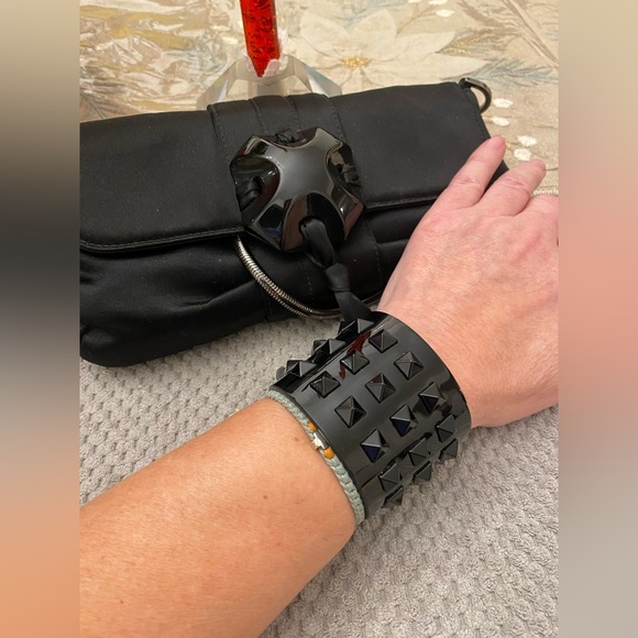 NWT Valentino Garavani Rockstud Black Bracelet - Picture 8 of 8